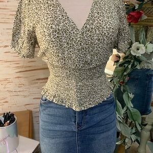 ☀️☀️Summer Top,Jean Skirt, Accessorie BUNDLE☀️☀️